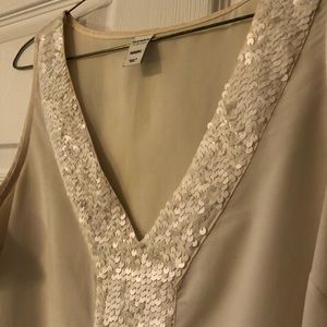 Sleeveless Sequin shirt